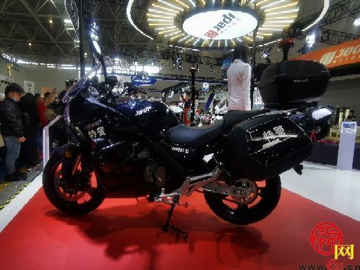 2021济南国际摩托车博览会开幕,多彩炫技 吸粉 无数